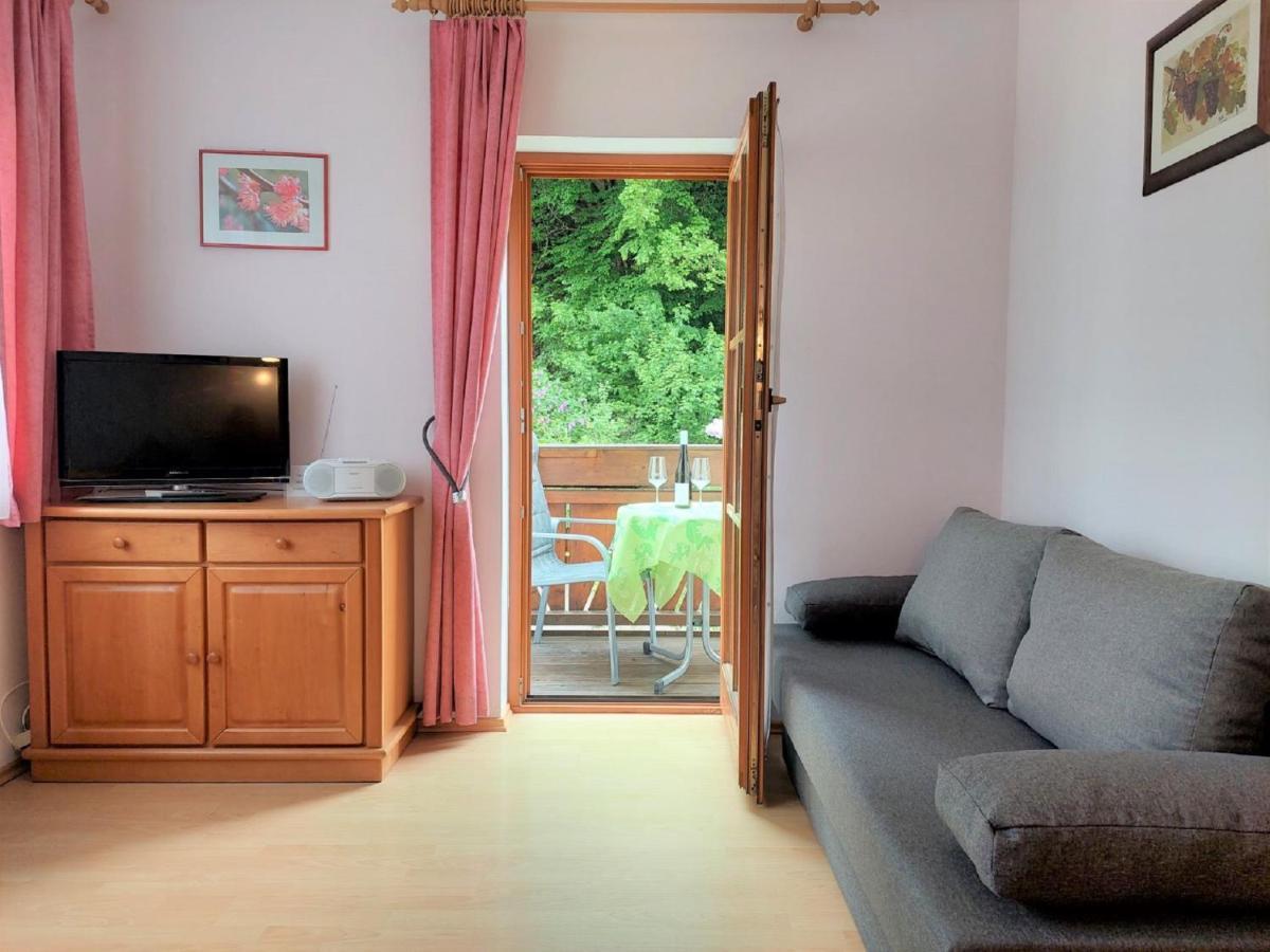 Weingut Piewald Apartman Gut am Steg Kültér fotó